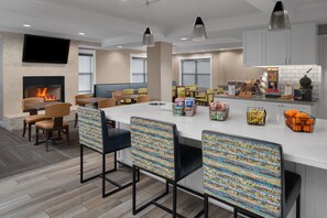 Free daily buffet breakfast