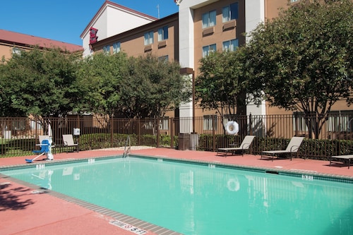 Red Roof Inn PLUS+ Austin South – Airport.