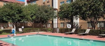 Red Roof Inn PLUS+ Austin South – Airport.