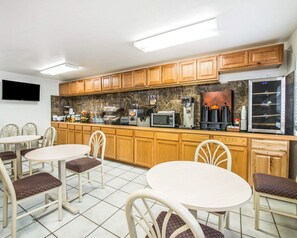 Free daily breakfast