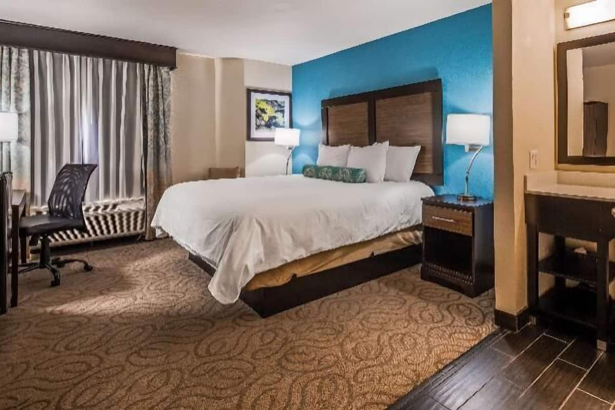 Pillowtop beds, desk, laptop workspace, blackout drapes