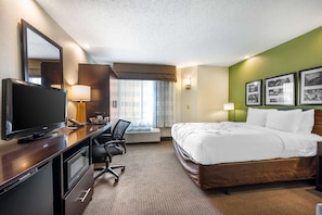 Room, 1 Queen Bed, Accessible, Non Smoking | Pillowtop beds, in-room safe, desk, blackout drapes