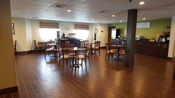 Gratis morgenmadsbuffet hver dag