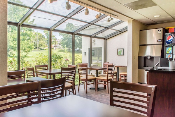 Café da manhã continental grátis todos os dias