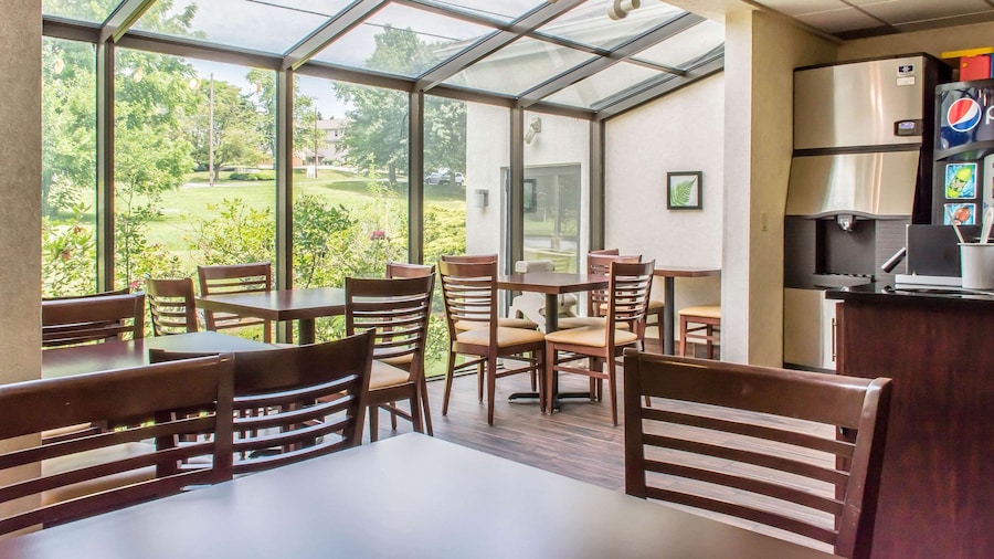 Sleep Inn & Suites of Lancaster County