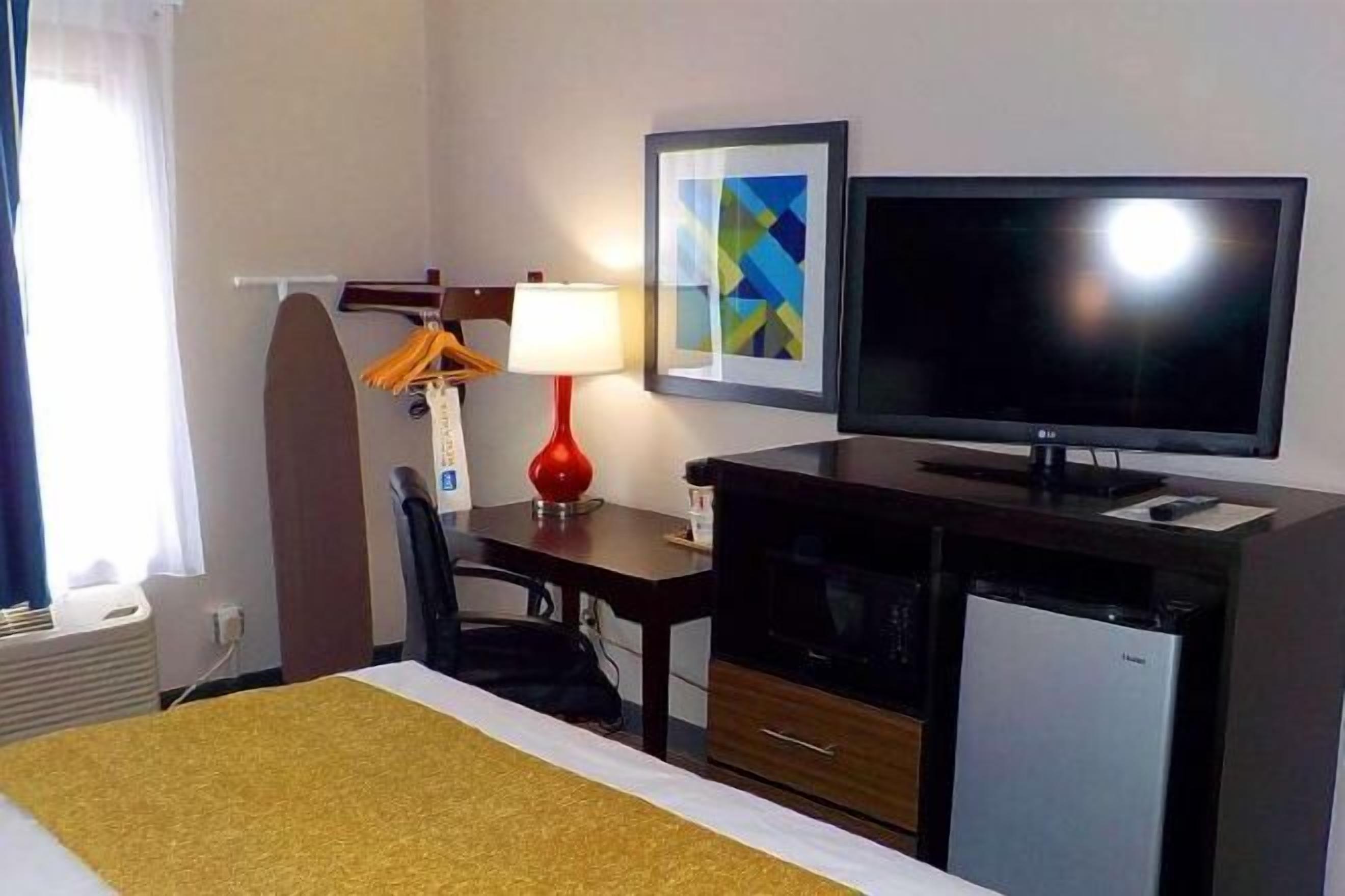 In-room safe, desk, laptop workspace, blackout drapes