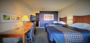 Blackout drapes, free WiFi, bed sheets - Economy 7 Inn (Newport News)