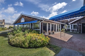 Business centre