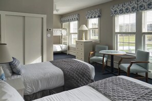 Main Lodge Family of 5 | 1 bedroom, premium bedding, laptop workspace, iron/ironing board
