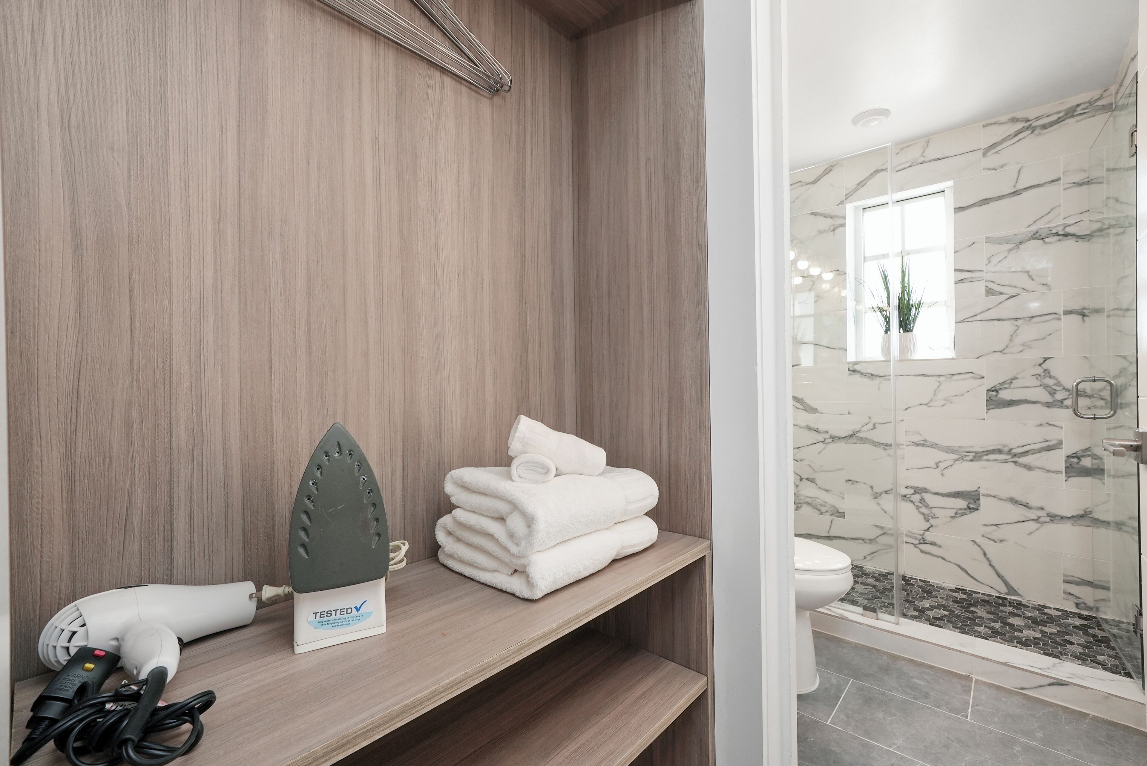 Photo - Chesterfield Hotel & Suites