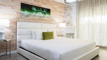 Two Bedroom Queen Suite | Egyptian cotton sheets, premium bedding, pillowtop beds, minibar