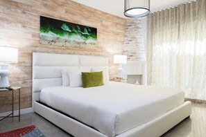 套房, 2 間臥室 (400 sq ft) | 埃及棉床單、高級寢具、特厚豪華床墊、迷你吧