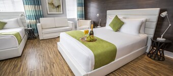 Chesterfield Hotel & Suites