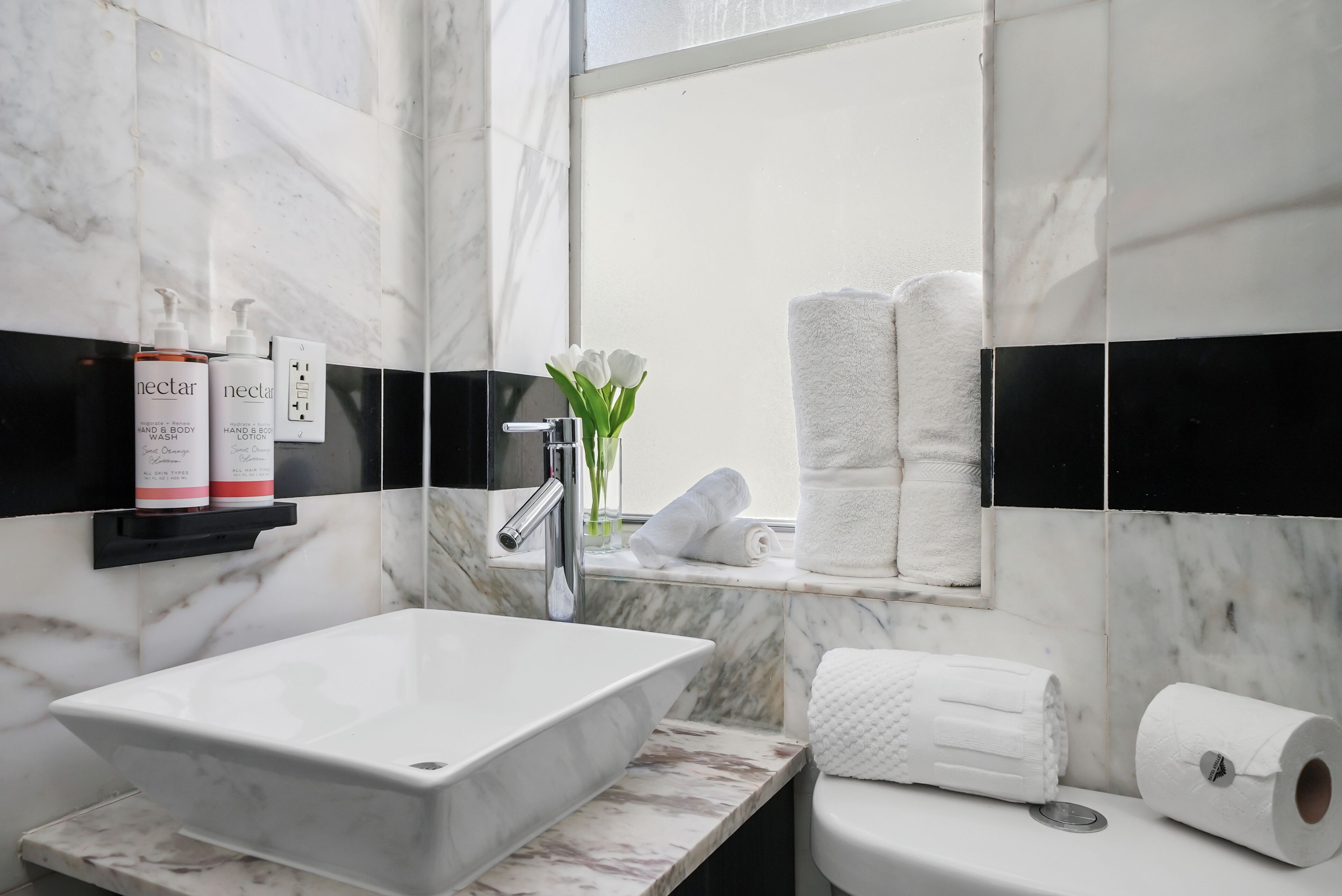 Photo - Shelley Hotel