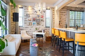 Lobby-Lounge