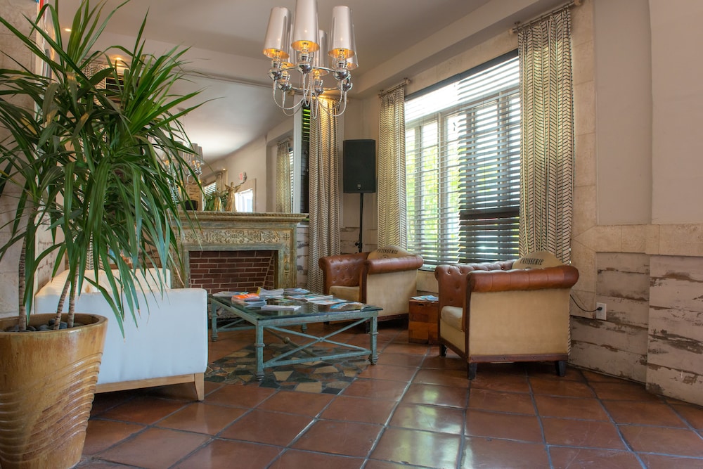 Hotel Shelley by null