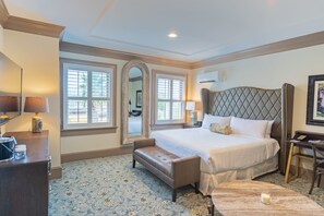 Executive Suite, 1 Bedroom | Hypo-allergenic bedding, down duvets, in-room safe, desk - Andrew Pinckney Inn (Charleston)