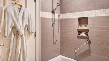 Free toiletries, hair dryer, bathrobes, slippers at HarbourView Inn