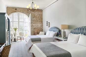 Historic Wing Two Queen Guest Room  | Premium bedding, Tempur-Pedic beds, in-room safe, desk at HarbourView Inn