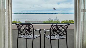 Premium King Balcony | Balcony