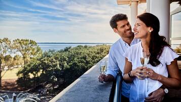 Premium King Balcony | Premium bedding, Tempur-Pedic beds, in-room safe, desk