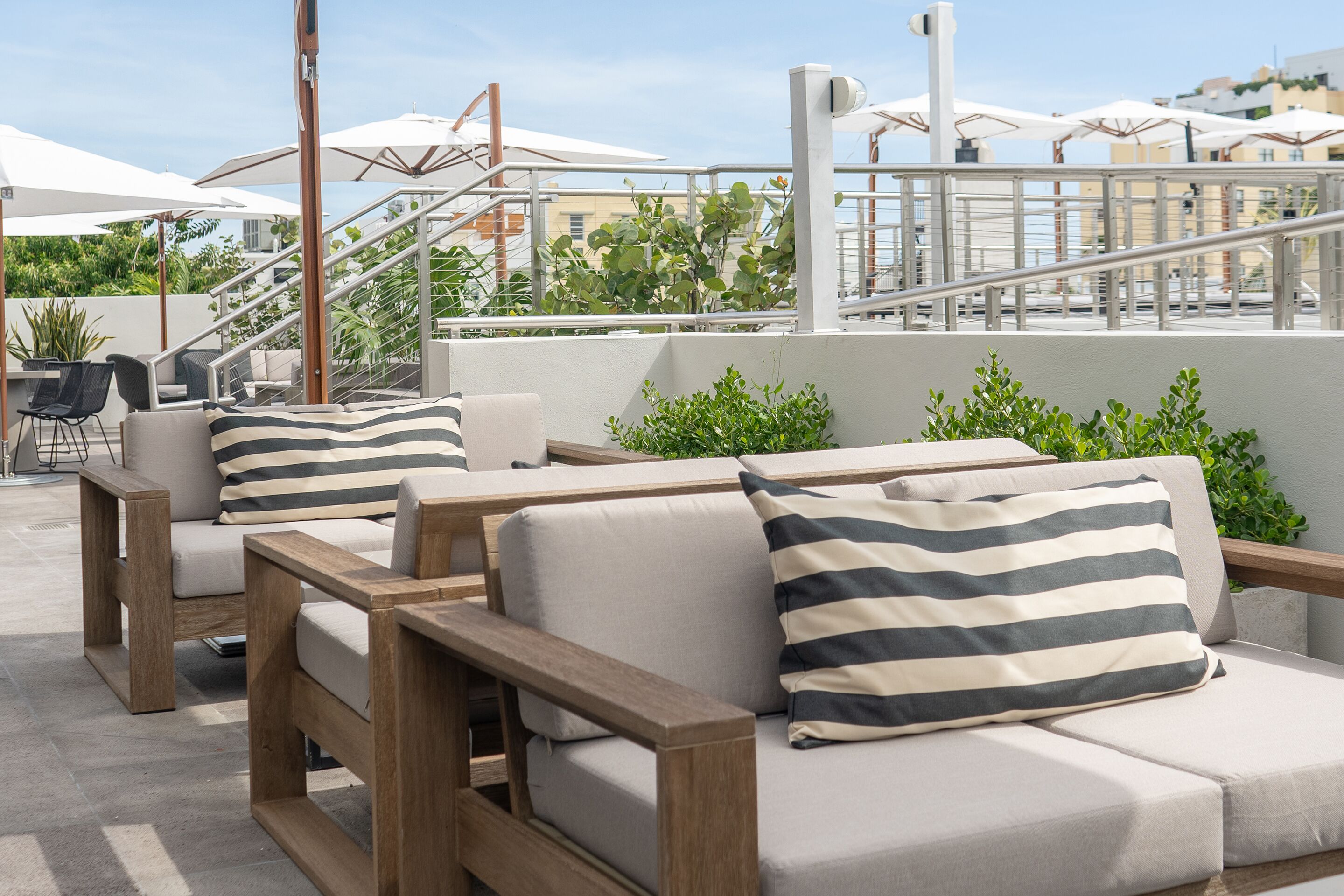 Photo - Nassau Suite South Beach, an All Suite Hotel