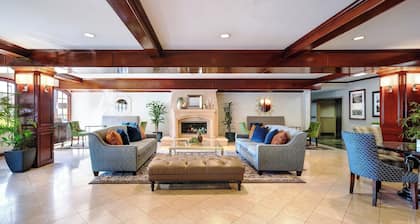 Ayres Suites Diamond Bar
