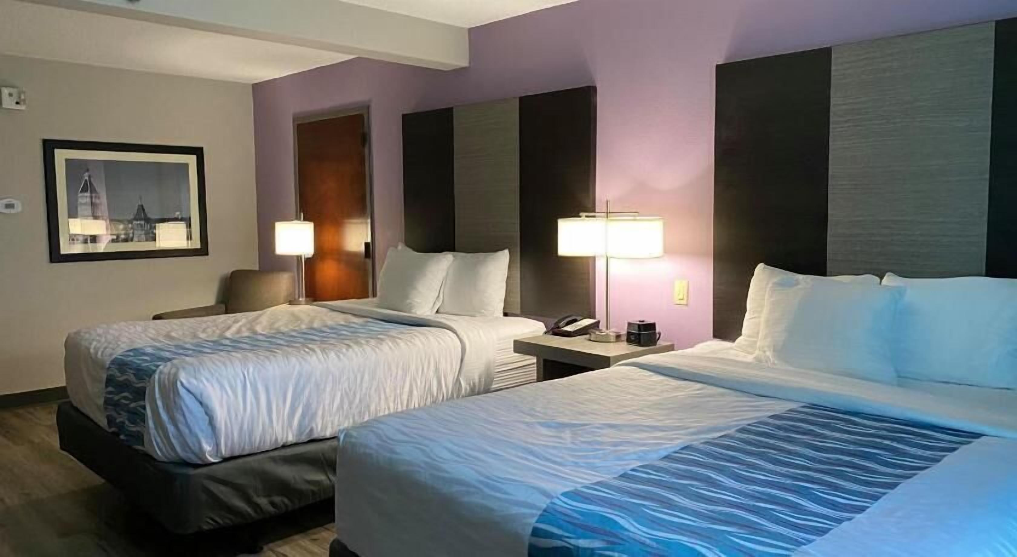 Ropa de cama de alta calidad y escritorio 