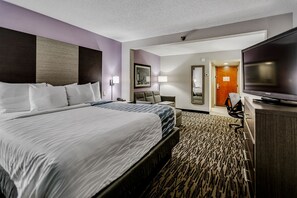 Deluxe Room, 1 King Bed, Non Smoking