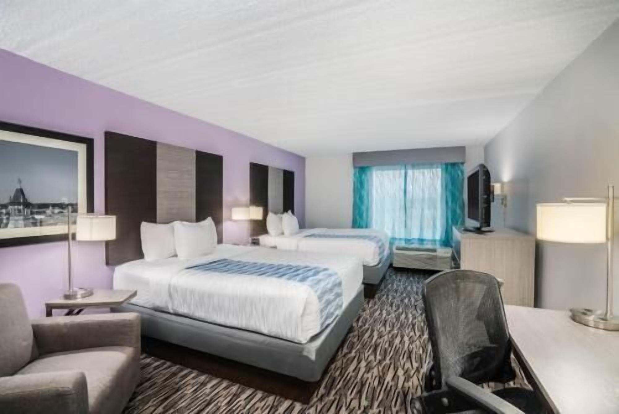 Ropa de cama de alta calidad y escritorio 