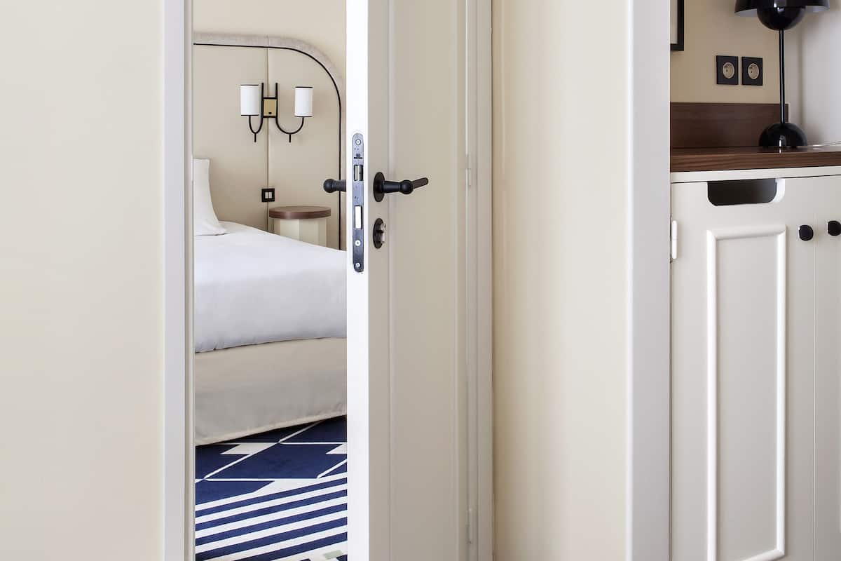 Quadruple Room, Connecting Rooms | Minibar, in-room safe, desk, free WiFi