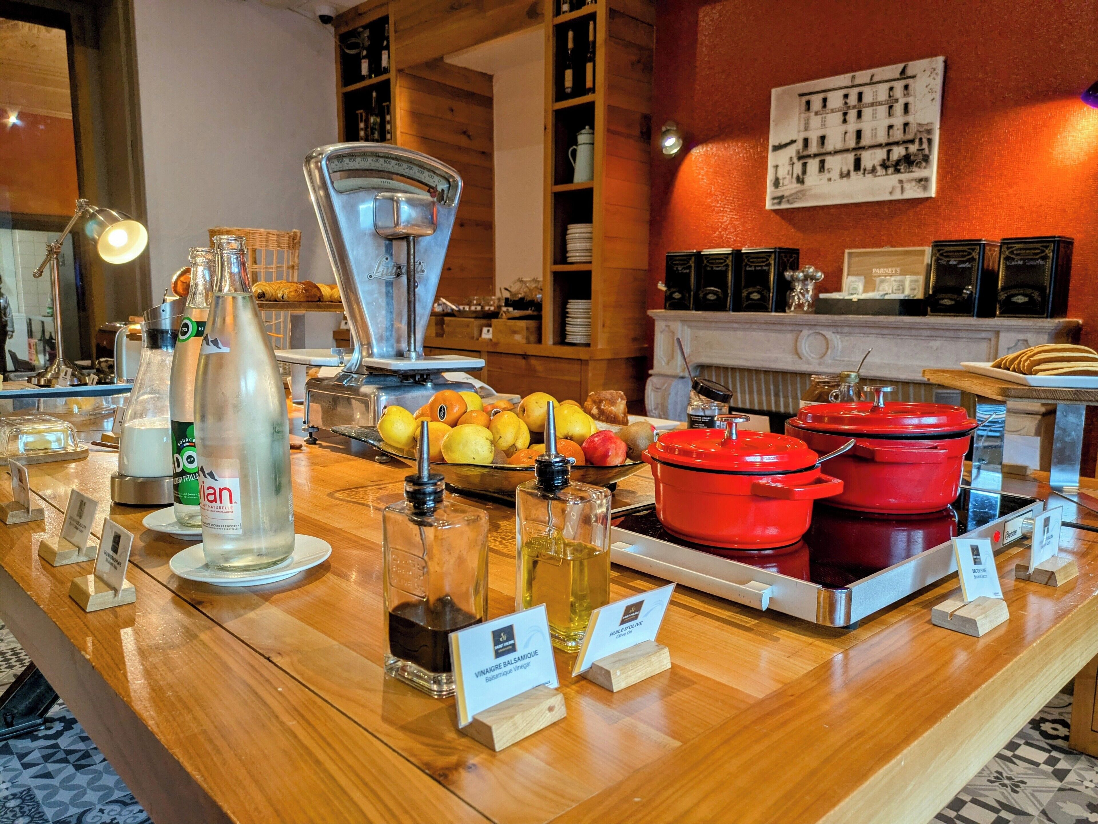 Daily continental breakfast (EUR 14 per person)