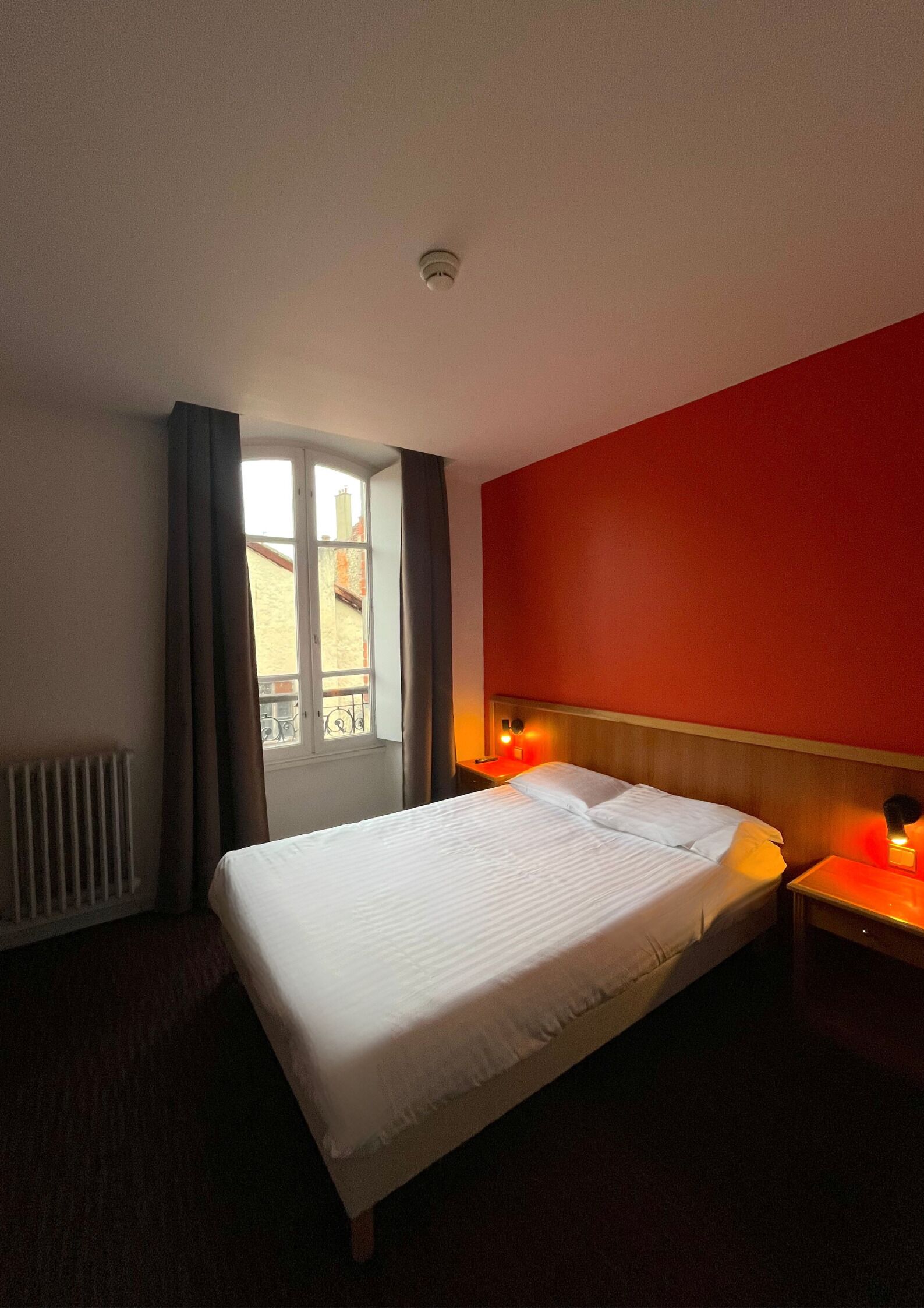 Chambre Double Confort, non-fumeurs | Literie de qualité supérieure, bureau, chambres insonorisées