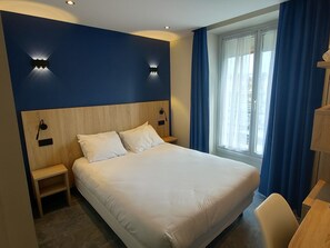 Klassieke eenpersoonskamer | Een kluis op de kamer, een bureau, gratis wifi, beddengoed