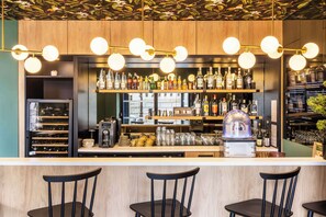 Bar (en la propiedad)