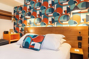 Premium bedding, in-room safe, desk, blackout curtains