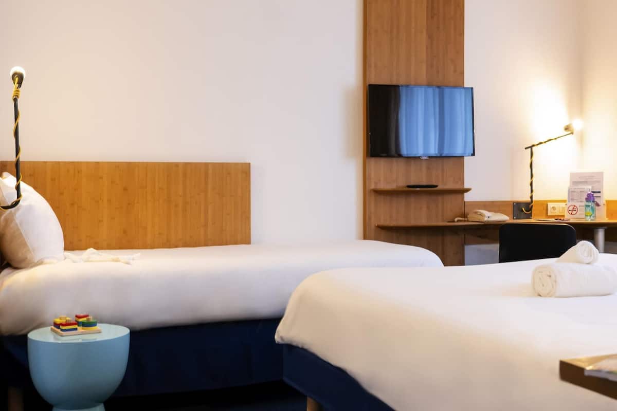 Decoración personalizada, muebles diferentes y escritorio