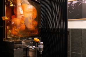 Daily continental breakfast (EUR 6 per person)