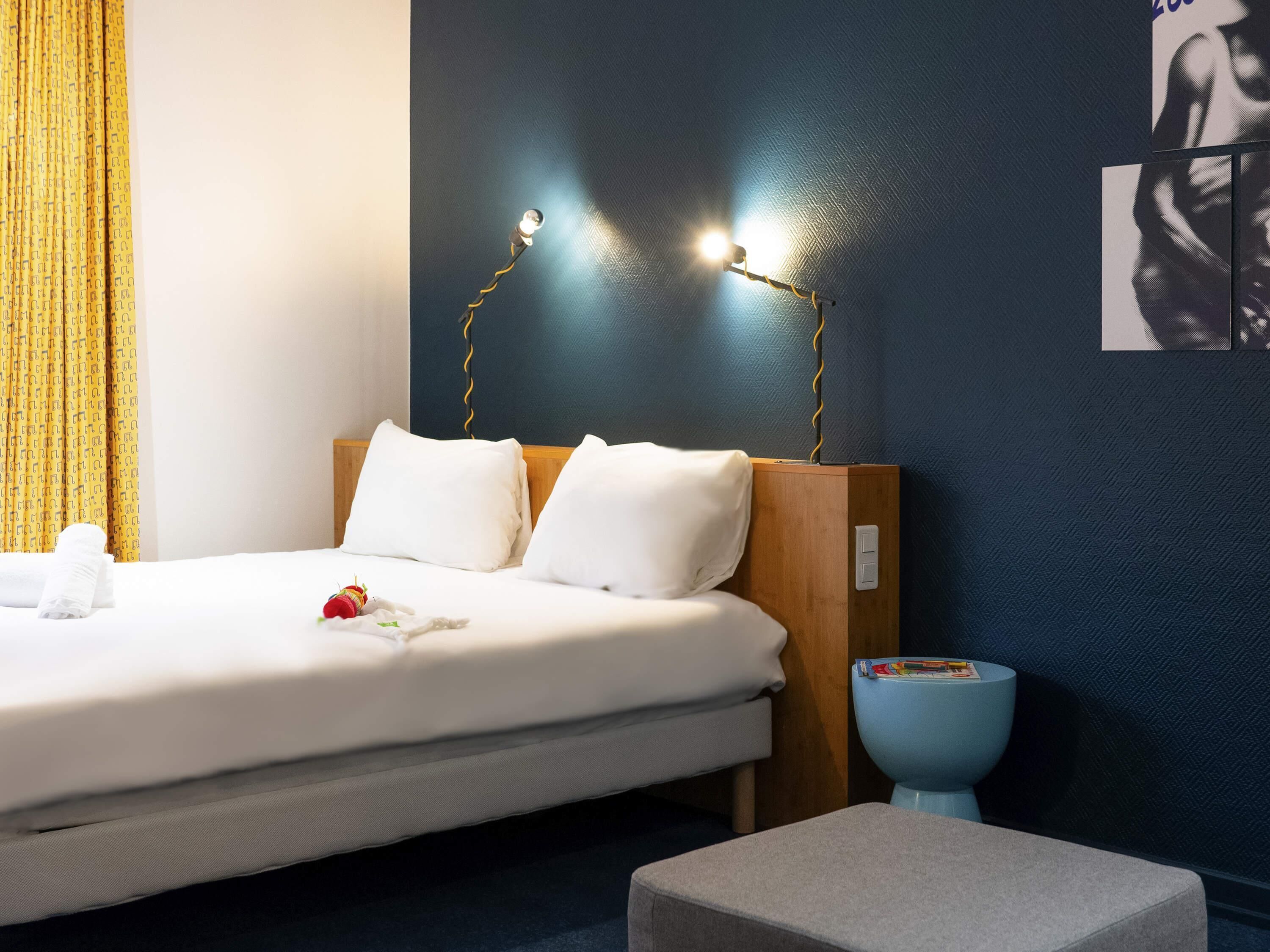 Bureau, fer et planche à repasser, lits bébé (gratuits), Wi-Fi gratuit