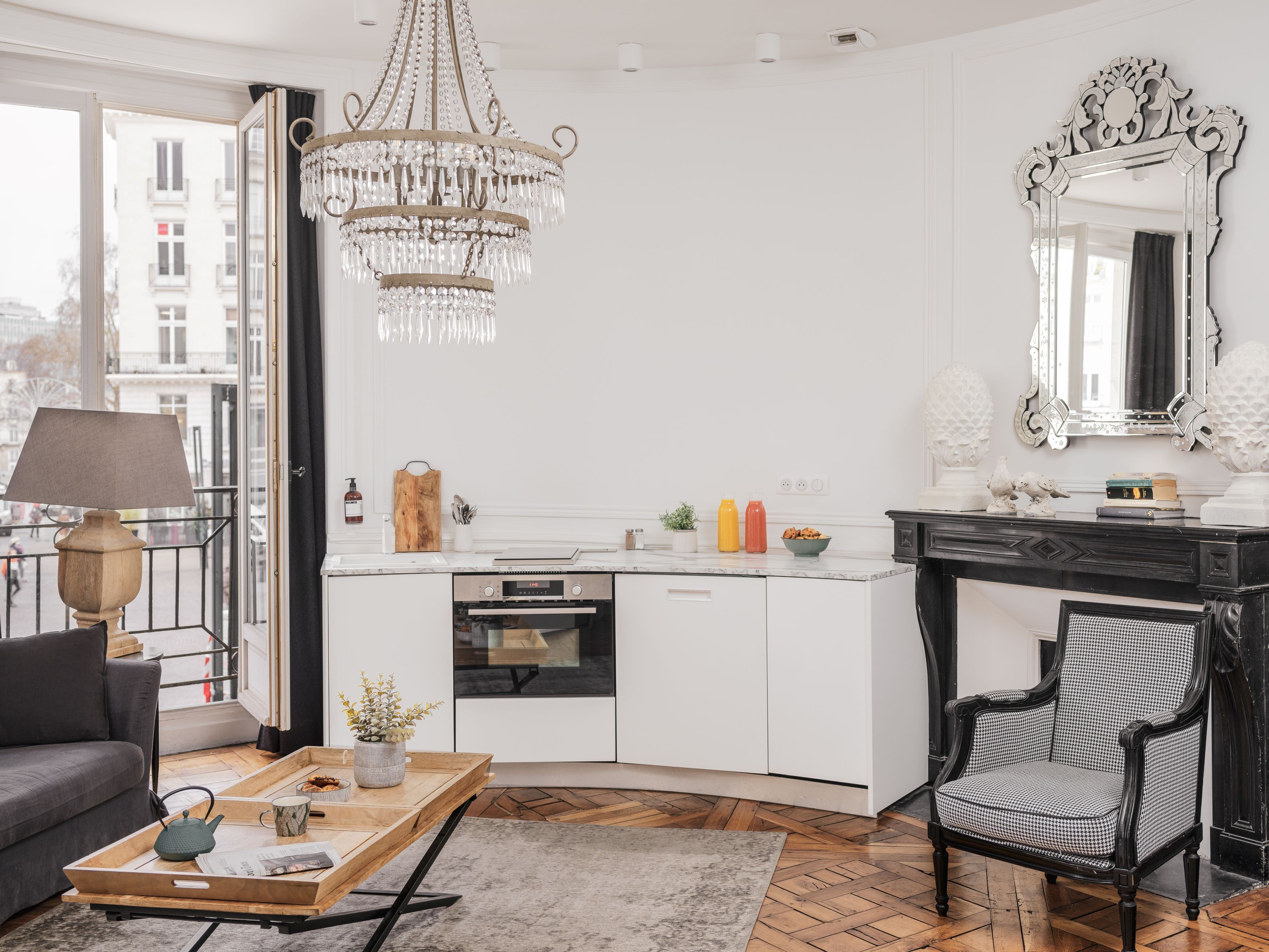 Appartement, 1 slaapkamer (Marigold - Place Royale - 44m²) | Privékeuken | Een espressoapparaat, een koffiezetapparaat/waterkoker, een waterkoker