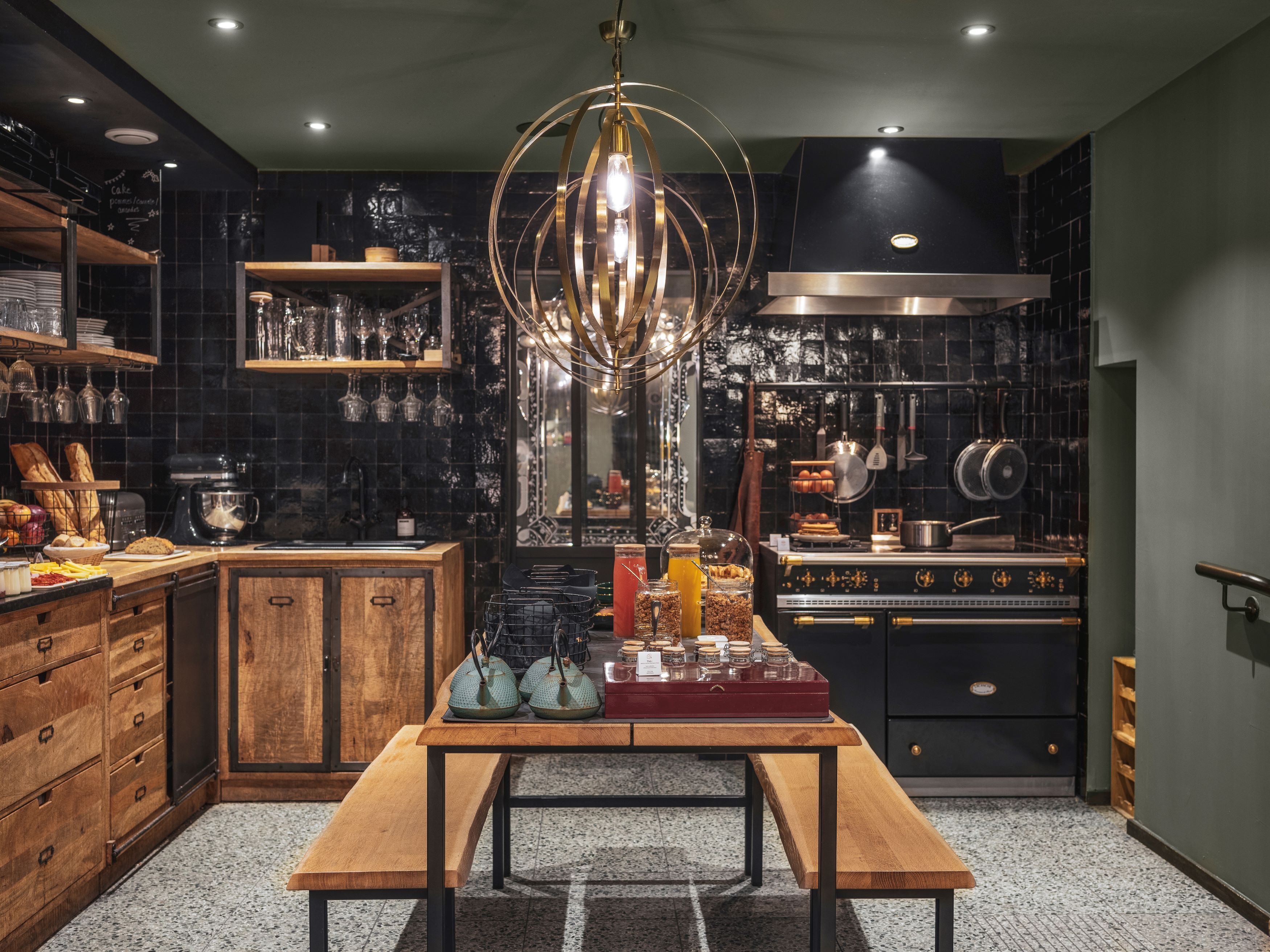 daily buffet breakfast (eur 20 per person)