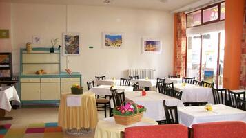 Daily buffet breakfast (EUR 8.00 per person)