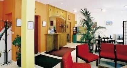 Hotel de Paris et des Voyageurs