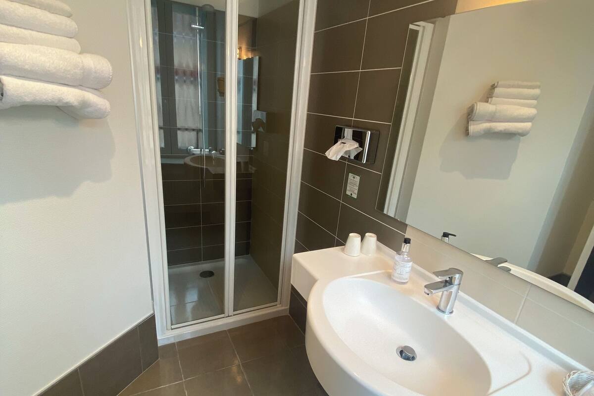 desk, blackout curtains, soundproofing, iron/ironing board