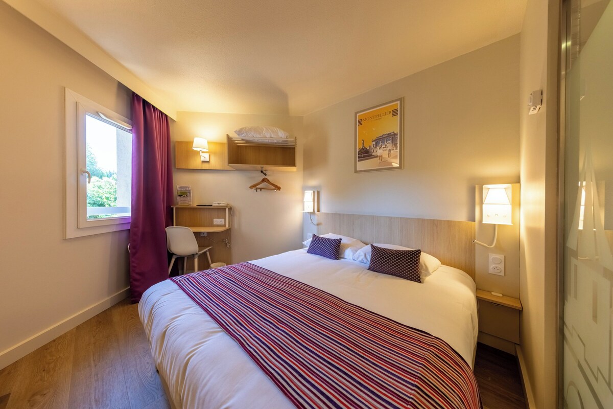 In-room safe, desk, blackout drapes, soundproofing