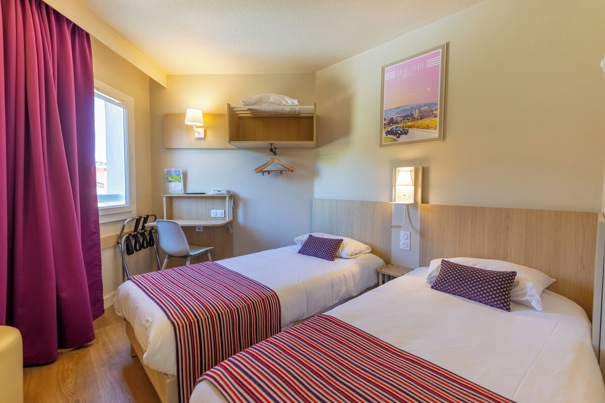 In-room safe, desk, blackout drapes, soundproofing