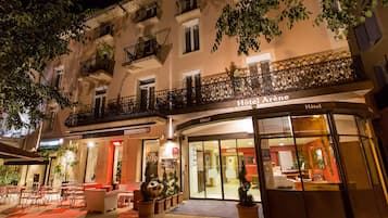 Front of property - evening/night