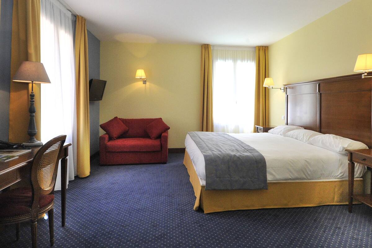 Ropa de cama de alta calidad y artículos del minibar gratis