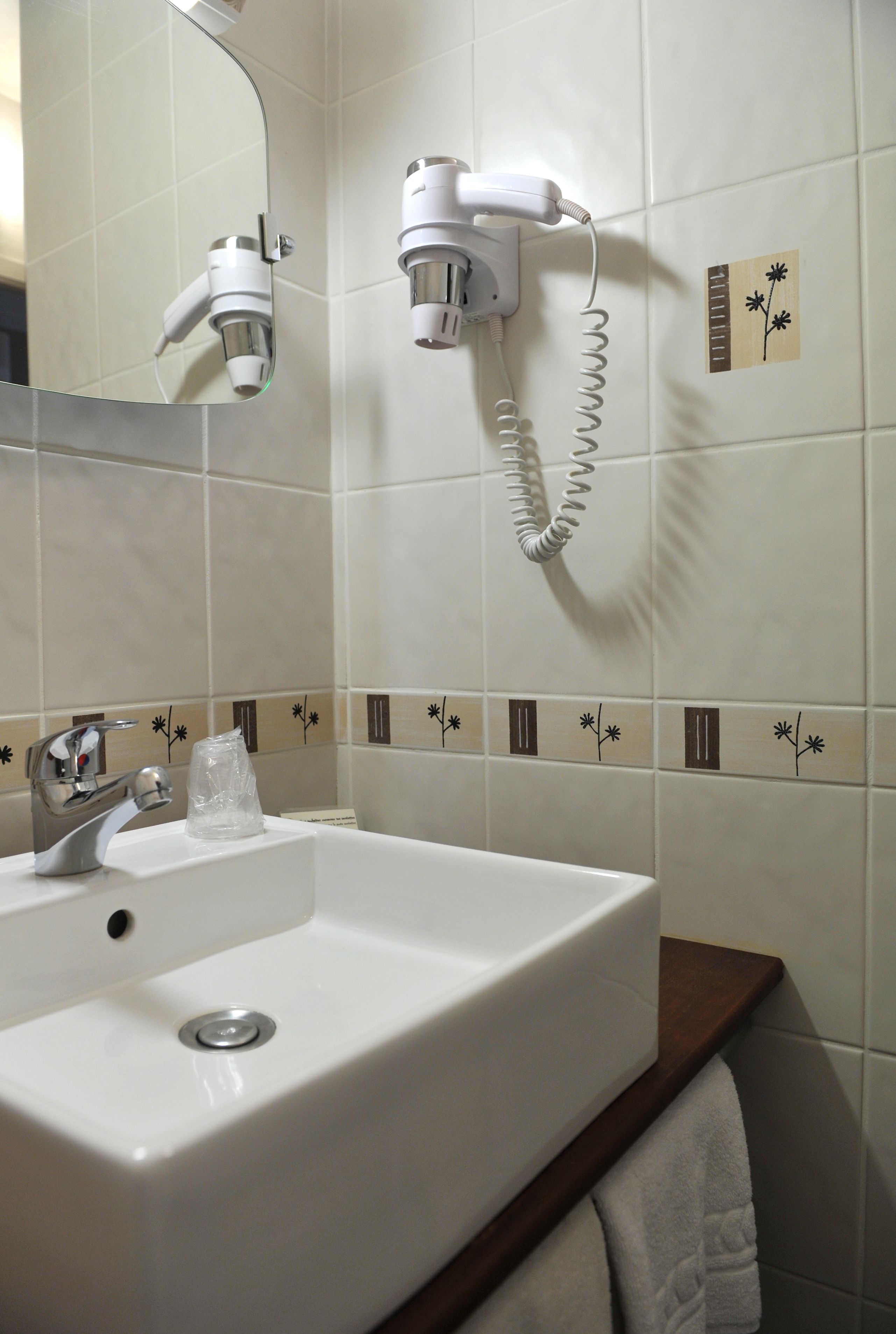 Foto - Hôtel Les Tilleuls, Bourges