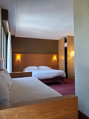 Premium Double Room | Desk, blackout curtains, iron/ironing board, free WiFi